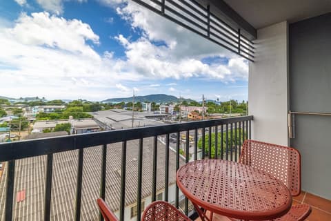 Phuket Five Fortune Holiday Hotel, Terrace/patio