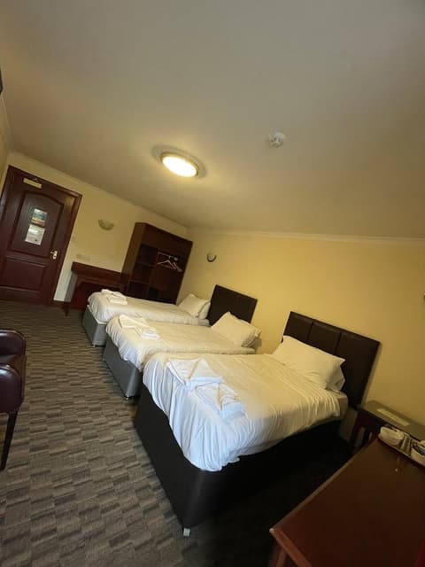 Lochway Hotel, Room