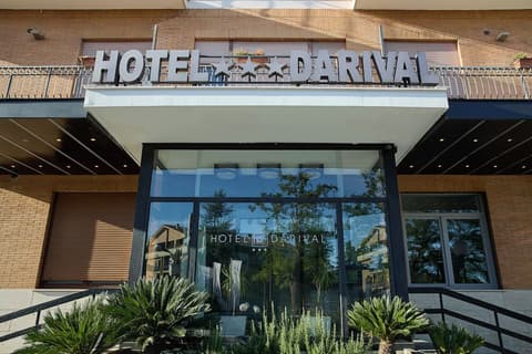 Hotel Darival, Exterior