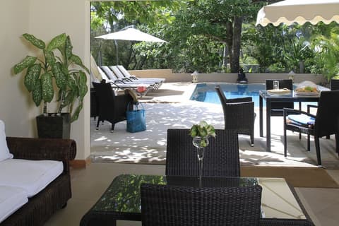 Villa Fayette Sur Mer, Interior entrance