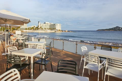 Playa Bella Beach Apartments, Terrace/patio