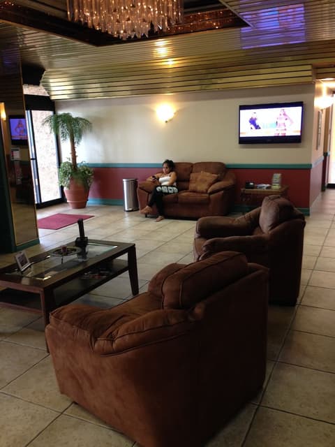 Miami Princess Hotel, Lobby sitting area