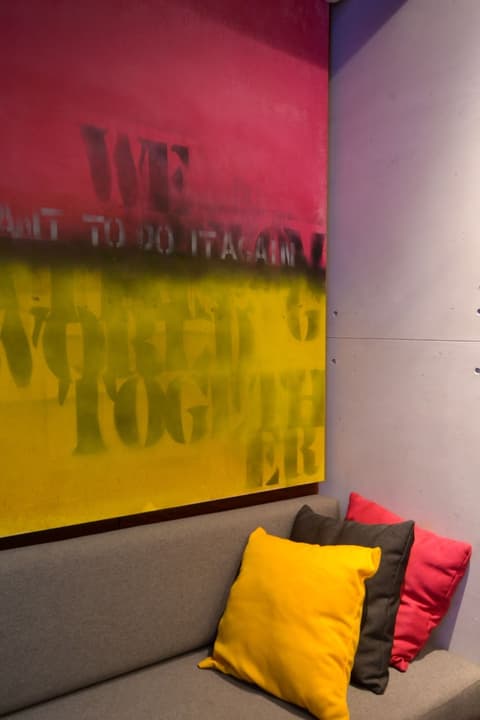 Boutique Rooms, Reception