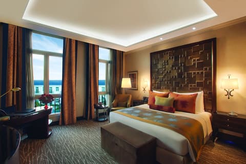 Royal Maxim Palace Kempinski Cairo, Room