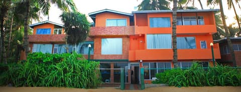 Roy Villa Beach Hotel, 