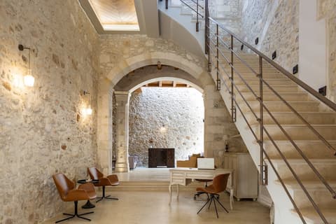 Casa dei Delfini, Reception