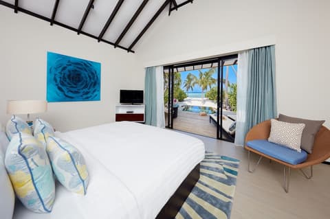 NH Collection Maldives Havodda Resort, Room