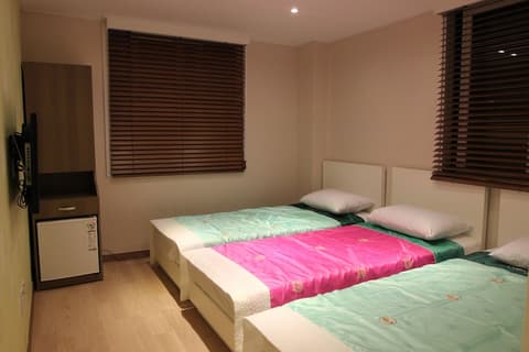 Moon Sun Guesthouse, Room