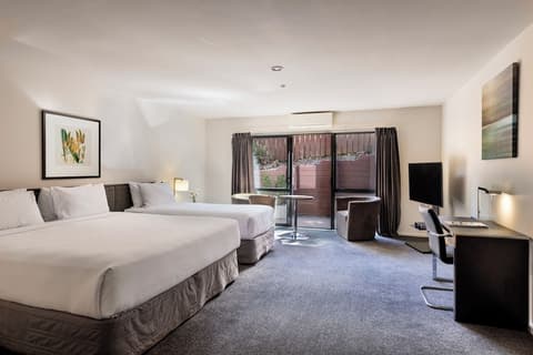 Edit Auckland Greenlane, Room