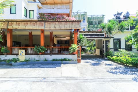 Rantun's Place Nusa Dua, Scooter/moped