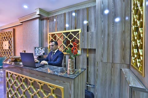 Santefe Hotel, Reception