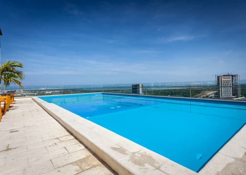 Hotel Sky Collection Barranquilla, Rooftop pool