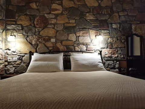 Ataviros Hotel, Room