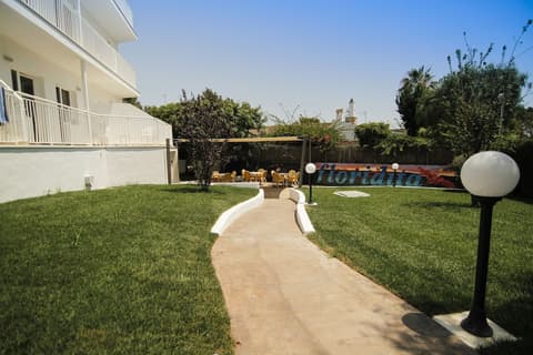 Hostel Floridita Adults Only, Exterior detail