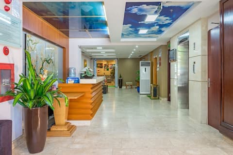 Richico Apartments And Hotel, Reception