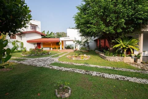 Breeze of Paradise, Garden