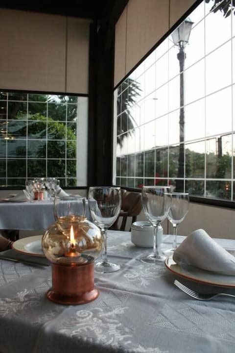 Hotel Lozano, Restaurant