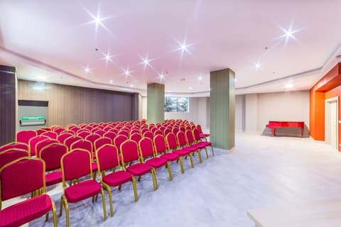 Hampton By Hilton Iasi, Meeting facility