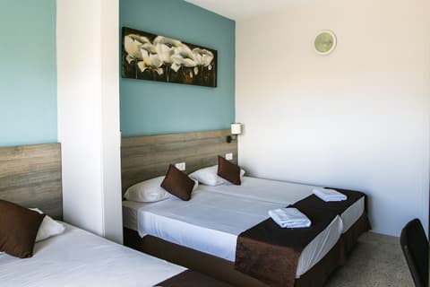 Beach Garden Hotel, Room