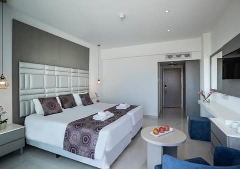 Tsokkos Protaras Hotel, Room