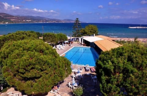 Valais Hotel, Exterior