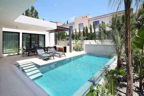 Elysia Park, Terrace/patio