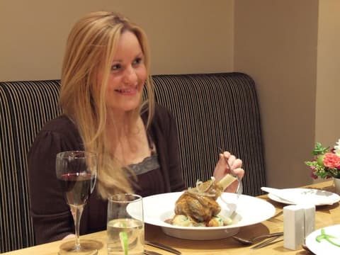 Murphy's Hotel, Restaurant