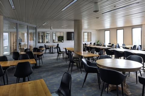 Lodge In MIS, Breakfast area