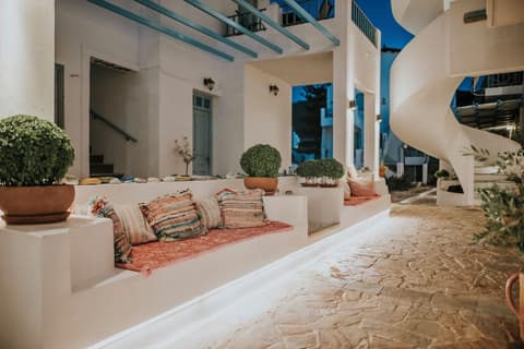 Saronis Hotel Agistri - Adults Only, Interior entrance