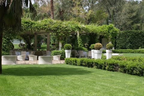 Villa Minieri Resort & Spa, Property grounds