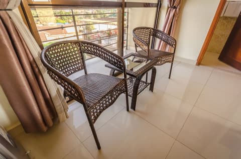 Marie's Royale Hotel, Room