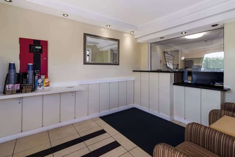 Rodeway Inn Livermore, Lobby