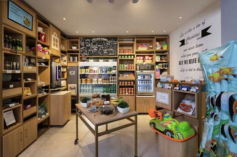 Hilton Garden Inn Dubai, Mall Avenue, Restaurant