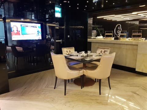 Crowne Plaza Kuwait Al Thuraya City by IHG, Room