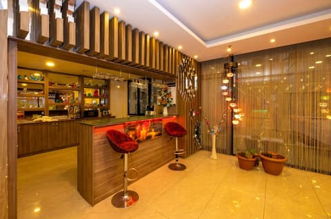 Grand Palace Hotel, Lobby