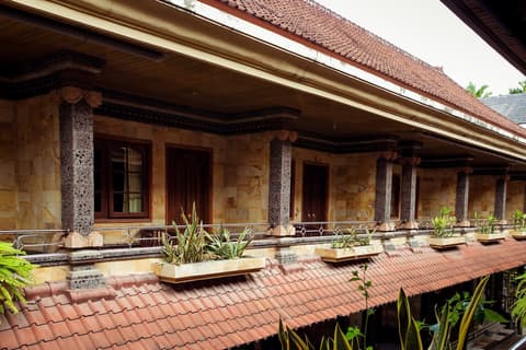 Segara Sadhu Inn Kuta by ecommerceloka, Courtyard