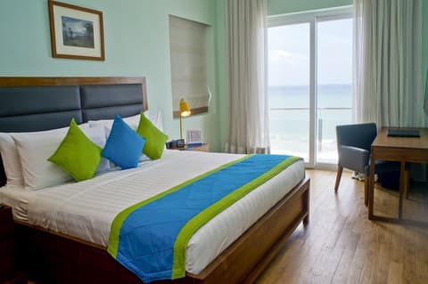 Ocean Edge Suites & Hotel Colombo, Room