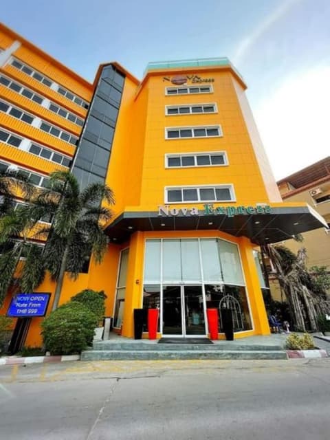 Nova Express Pattaya, Garden