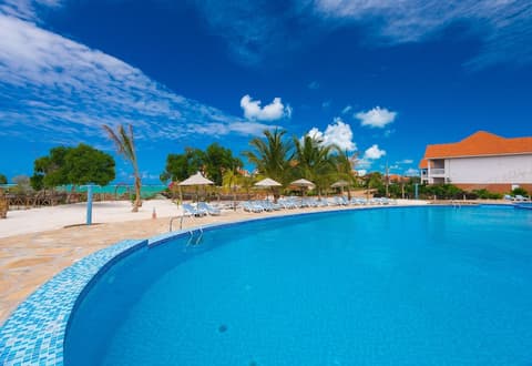 Azao Resort & Spa, Pool