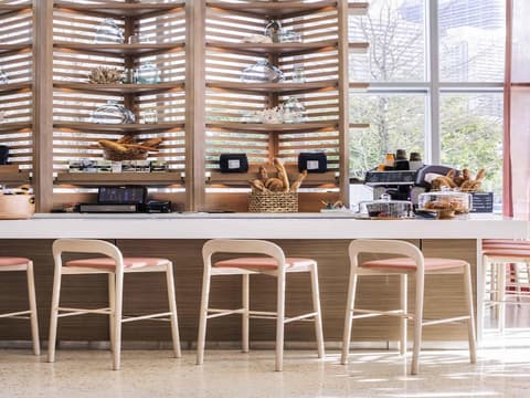 Novotel Miami Brickell, Breakfast area