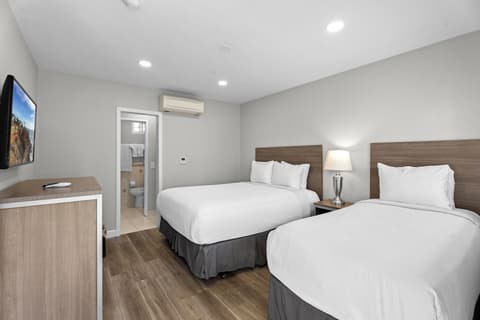 Ocean Park Inn, Room