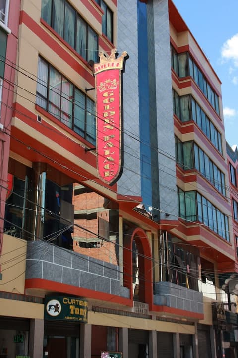 Golden Palace Hotel, Front of property