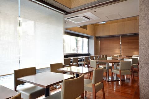 Premier Hotel Cabin Shinjuku, Restaurant