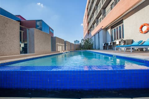 City Lodge Hotel Newtown, Outdoor pool