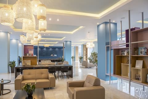 Asterias Beach Resort, Reception