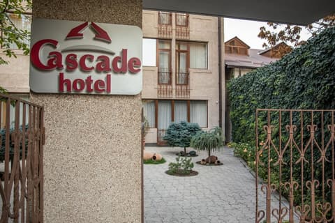 Cascade Hotel, Terrace/patio