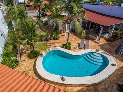 Cas Elizabeth, Terrace/patio