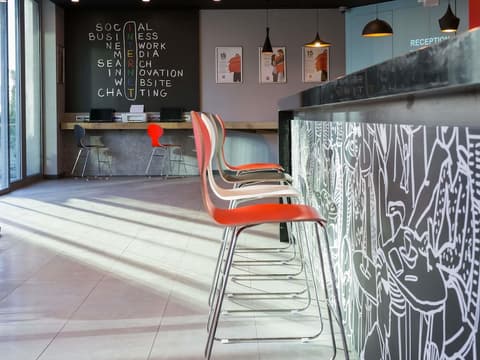 ibis Istanbul West, Bar (on property)