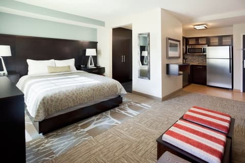 Staybridge Suites Marquette by IHG, Room