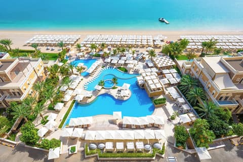 The First Collection Dubai Marina Hotel, Beach